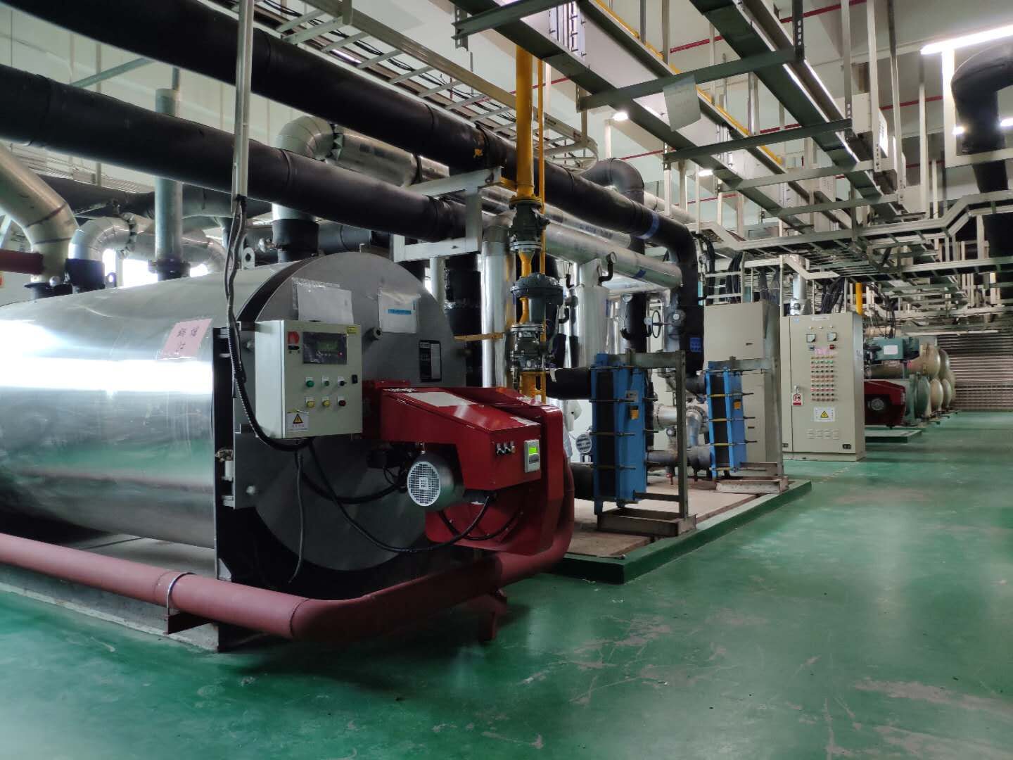 上海富士康公司3台1吨7台2吨4台4吨热水锅炉